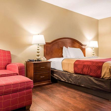 Econo Lodge Холланд Экстерьер фото